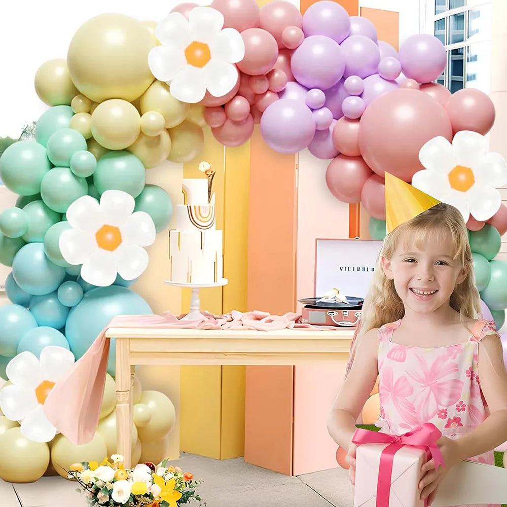 Daisy Balloon Garland Arch Set 136 Pieces White Fashionable Flowers